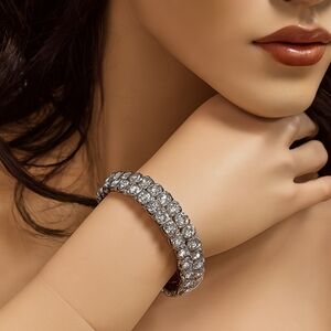 Silver Sparkling Crystals Chic Bangle Bracelet - Women's Fashion Jewelry